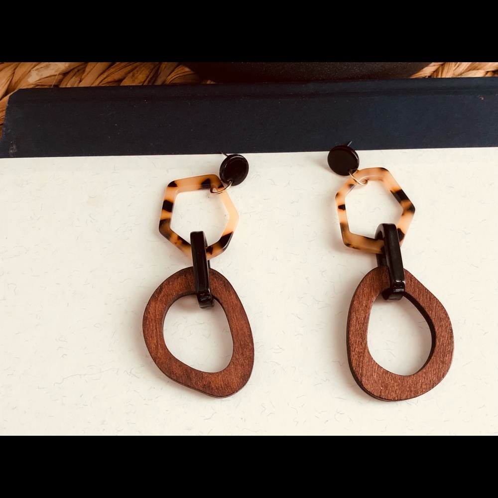 Leopard and mix color dangle earrings!